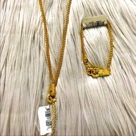 Set of Guess necklace/bracelet - Picture 3 of 3